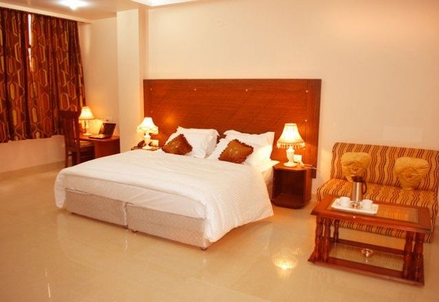 Hotel Kyron Delhi Zewnętrze zdjęcie