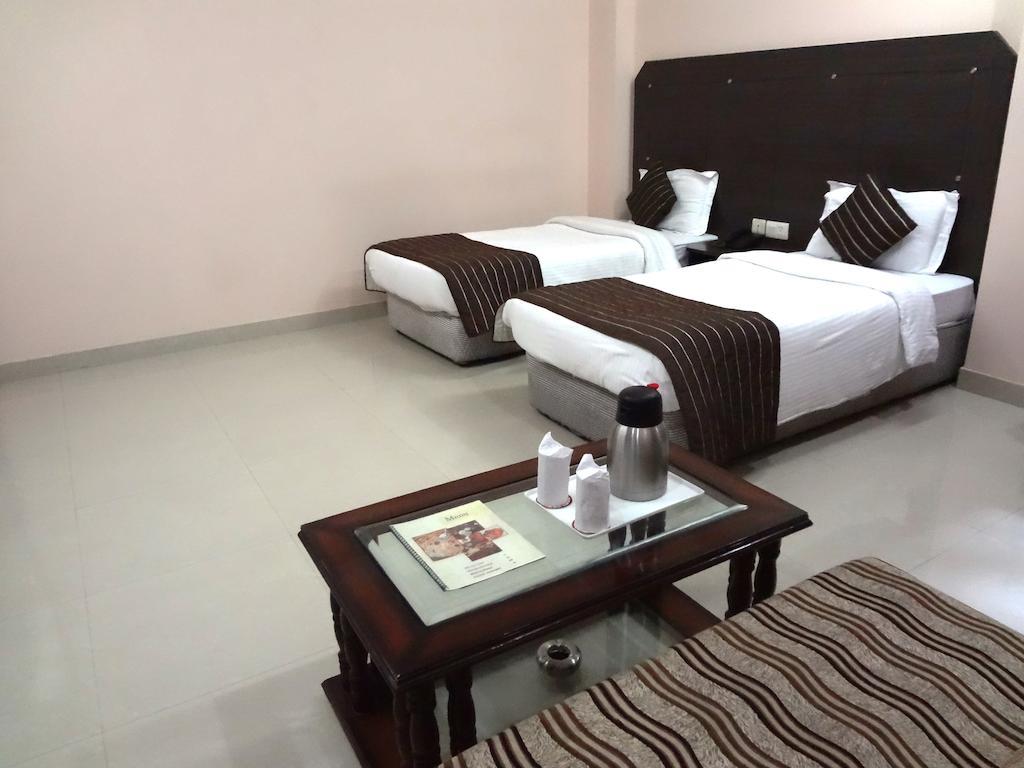 Hotel Kyron Delhi Pokój zdjęcie