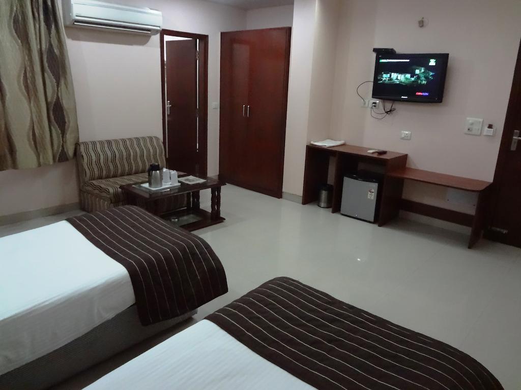 Hotel Kyron Delhi Pokój zdjęcie