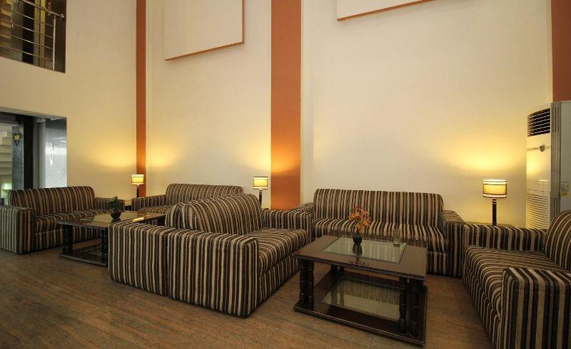Hotel Kyron Delhi Zewnętrze zdjęcie