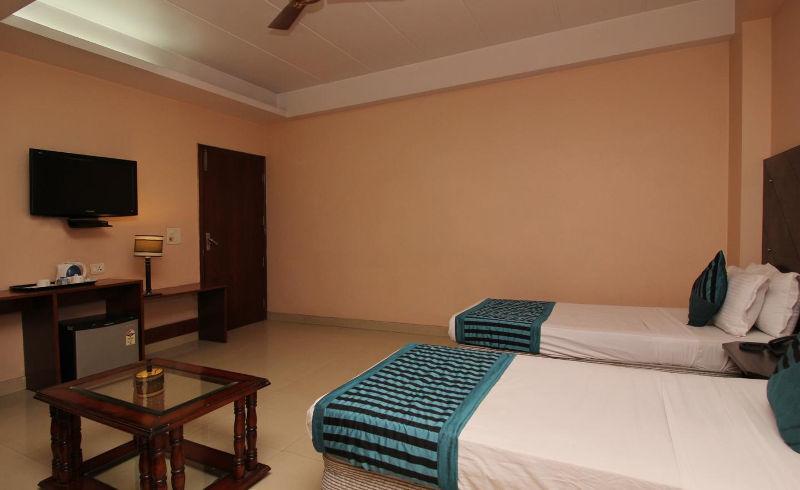 Hotel Kyron Delhi Zewnętrze zdjęcie