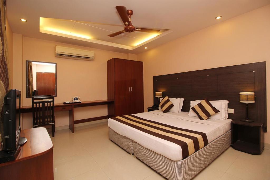 Hotel Kyron Delhi Zewnętrze zdjęcie